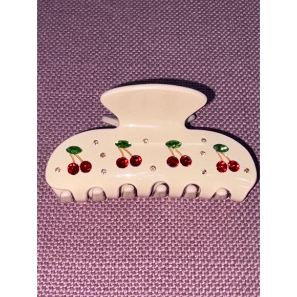 Emi Jay Sweetheart Clip in Cherry Pie New with Box Womens Hair tie - Picture 8 of 12